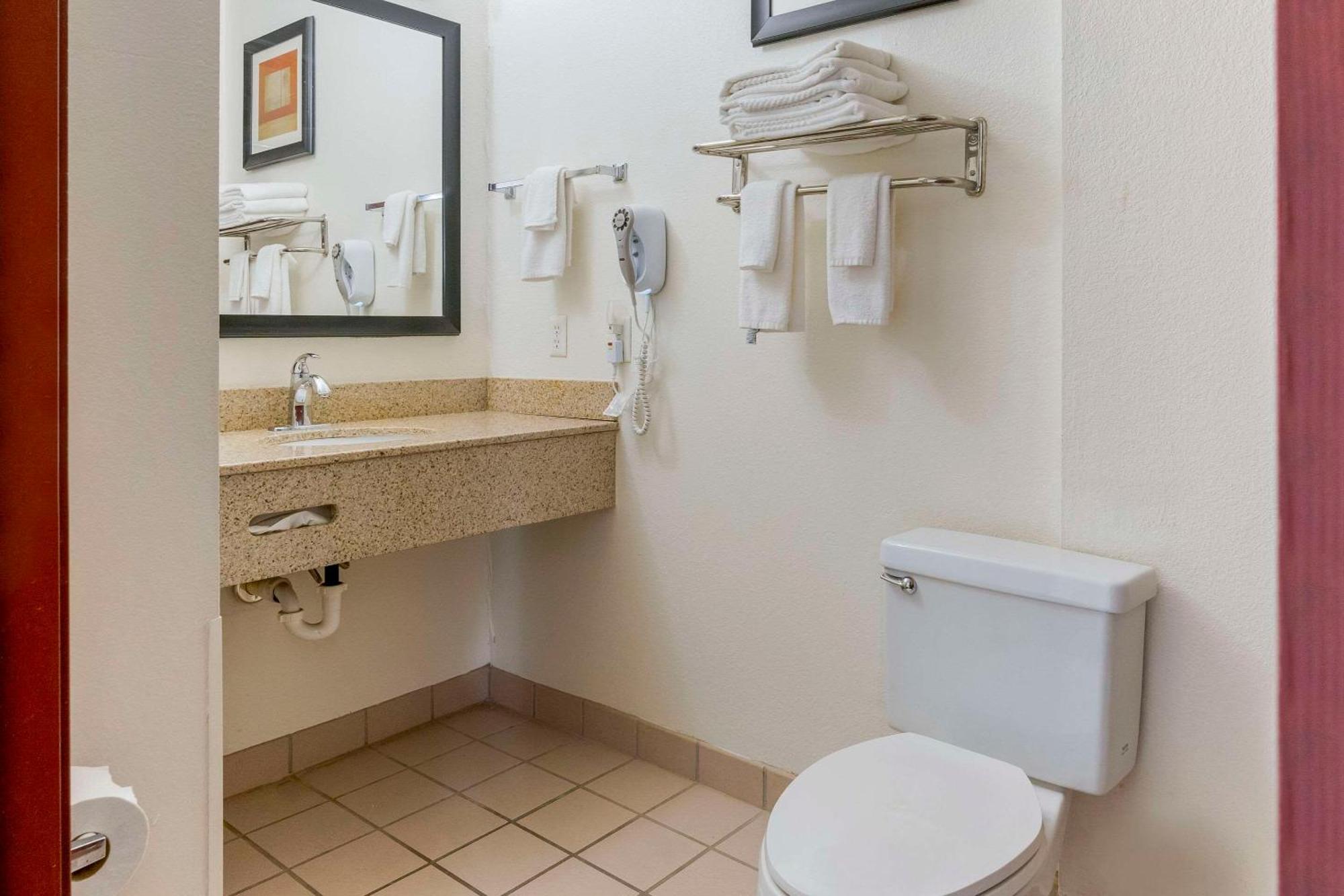 Quality Suites La Grange Extérieur photo