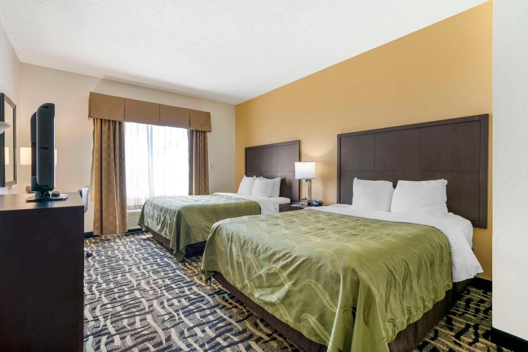 Quality Suites La Grange Extérieur photo