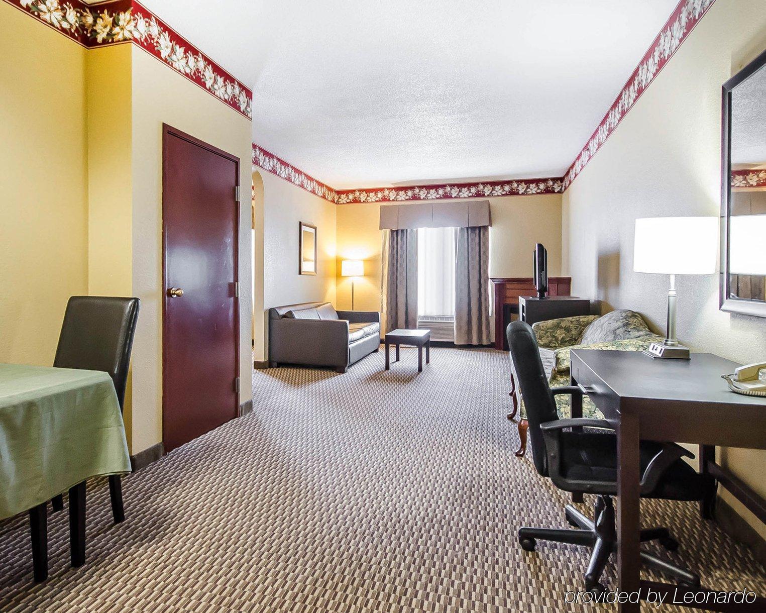 Quality Suites La Grange Extérieur photo